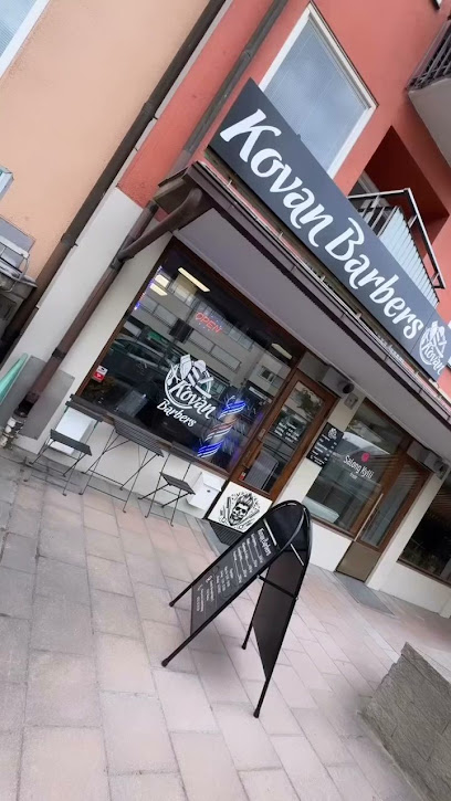 Kovan Barbers | Frisörsalong i Nacka Kovan Barbers | Frisörsalong i Nacka