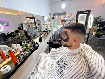 Alawi Barbershop | Barbersalong i Örebro Alawi Barbershop | Barbersalong i Örebro