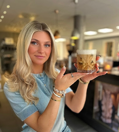 Hair by Angels | Frisörsalong i Kungsbacka