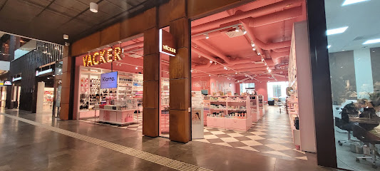 Vacker | Frisörsalong i Mölndal