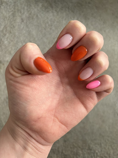 Em Nails | Manikyr och pedikyrsalong i Stockholm Em Nails | Manikyr och pedikyrsalong i Stockholm