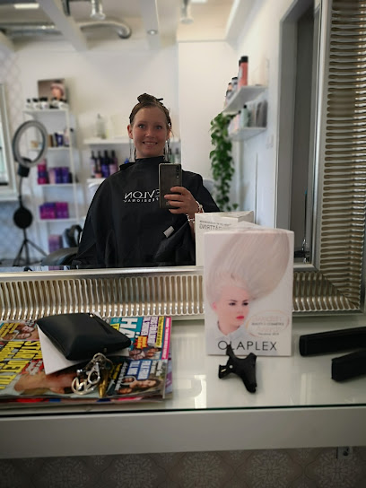Studio 11 | Frisörsalong i Ängelholm Studio 11 | Frisörsalong i Ängelholm