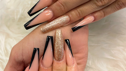 Vikingnails | Manikyr och pedikyrsalong i Uppsala
