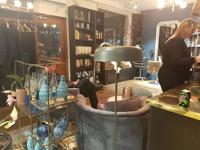 Salon Structure | Frisörsalong i Sala