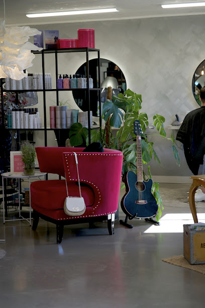Studio LA | Frisörsalong i Varberg