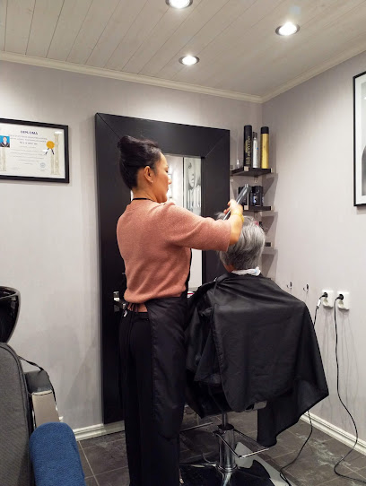 Hair by Thip | Frisörsalong i Ludvika