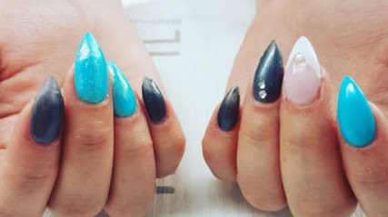 Nails by Sepideh | Manikyr och pedikyrsalong i Hagersten