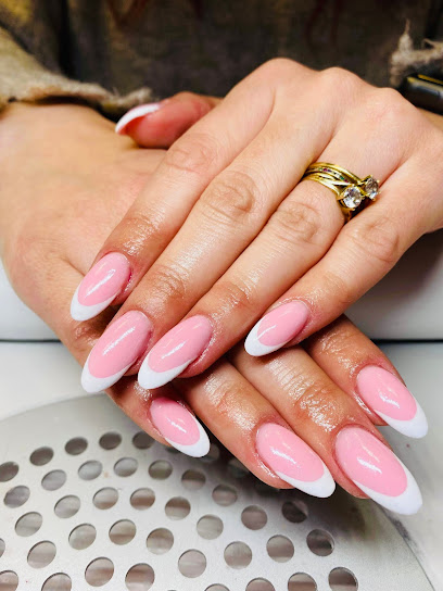 Thk Beauty Nails | Manikyr och pedikyrsalong i Göteborg Thk Beauty Nails | Manikyr och pedikyrsalong i Göteborg