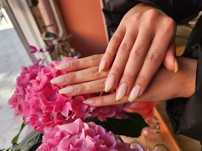 Kim's Nails | Manikyr och pedikyrsalong i Stockholm Kim