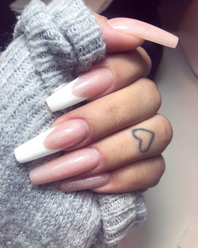 Lilly Nails | Skönhetscenter i Västerås Lilly Nails | Skönhetscenter i Västerås