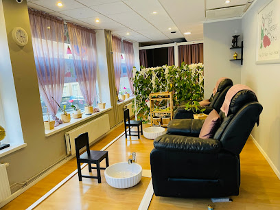 Aungun Spa Therapy | Skönhetscenter i Stockholm Aungun Spa Therapy | Skönhetscenter i Stockholm