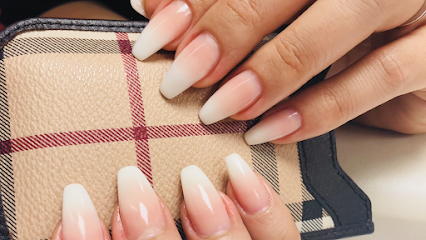 Ha Nails | Manikyr och pedikyrsalong i Stockholm