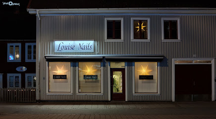 Louise Nails | Manikyr och pedikyrsalong i Jönköping