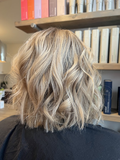 VARAT Capelli | Frisörsalong i Bollnäs VARAT Capelli | Frisörsalong i Bollnäs