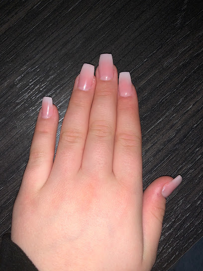 Euro Nails | Manikyr och pedikyrsalong i Malmö Euro Nails | Manikyr och pedikyrsalong i Malmö