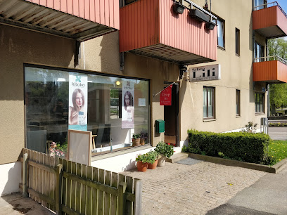 Salong Lili | Frisörsalong i Göteborg Salong Lili | Frisörsalong i Göteborg