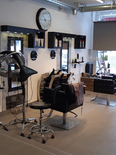 Mias Hair Studio | Frisörsalong i Nässjö