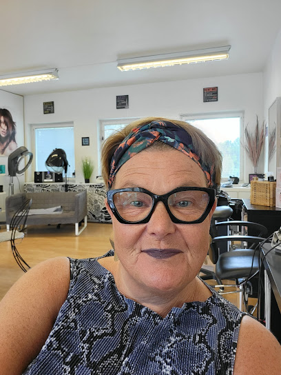 Vi Våga | Frisörsalong i Södertälje Vi Våga | Frisörsalong i Södertälje