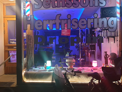 Sethssons Herrfrisering | Frisörsalong i Mariestad Sethssons Herrfrisering | Frisörsalong i Mariestad