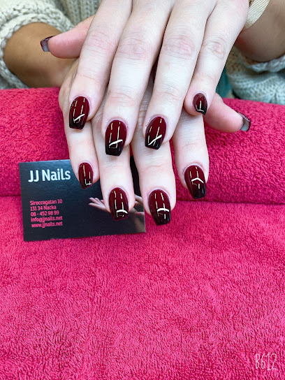 JJ Nails | Manikyr och pedikyrsalong i Nacka