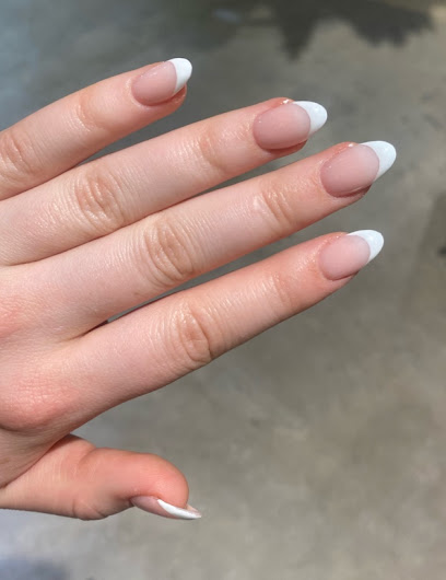 Q&M LASHES & NAILS | Manikyr och pedikyrsalong i Göteborg Q&M LASHES & NAILS | Manikyr och pedikyrsalong i Göteborg