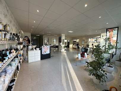 Lotus Flower Hair & Body Care | Frisörsalong i Göteborg