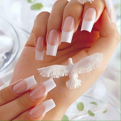 Showcase Nails | Manikyr och pedikyrsalong i Högsby
