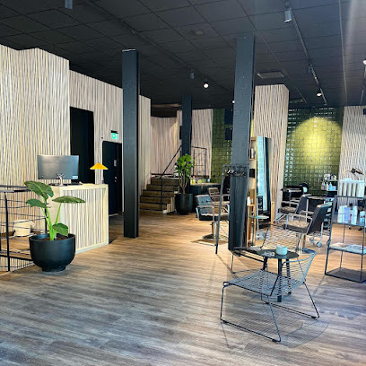 Salong Folk f.d. Zaxzendos | Frisörsalong i Borås Salong Folk f.d. Zaxzendos | Frisörsalong i Borås