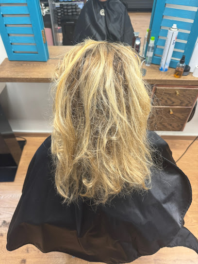 Zax Salong & Barbershop | Frisörsalong i Solna Zax Salong & Barbershop | Frisörsalong i Solna