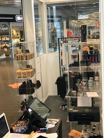 Maison De Coiffure | Frisörsalong i Nacka
