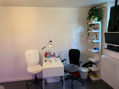 Bunnys Nails | Manikyr och pedikyrsalong i Karlskrona
