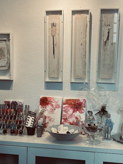 Marle K | Manikyr och pedikyrsalong i Linköping