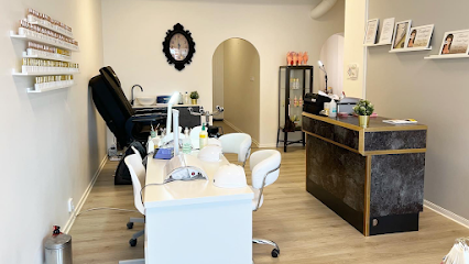 Sarah Nails | Manikyr och pedikyrsalong i Halmstad