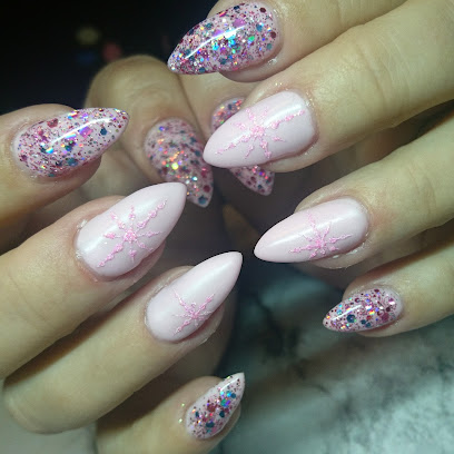Glam Nails | Manikyr och pedikyrsalong i Lackeby