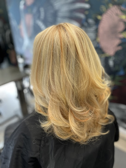 Kom Hair | Frisörsalong i Gnosjö