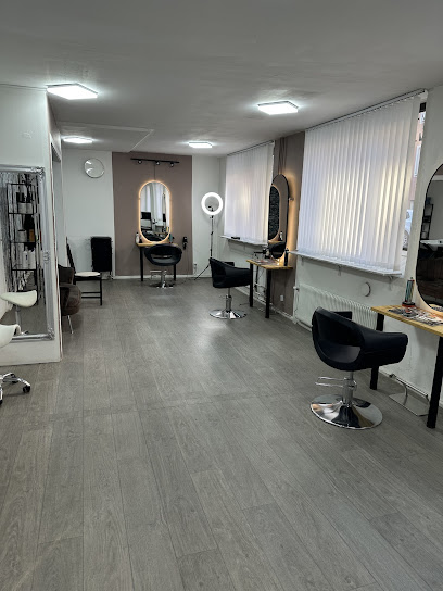 Zen Har Studio | Frisörsalong i Gävle