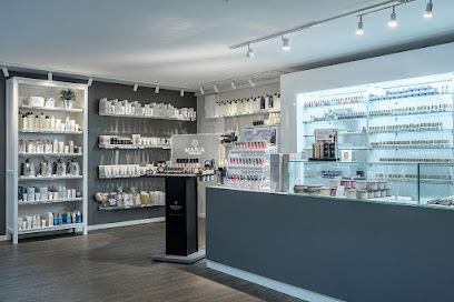 M&M Nail & Beauty Center | Manikyr och pedikyrsalong i Göteborg M&M Nail & Beauty Center | Manikyr och pedikyrsalong i Göteborg