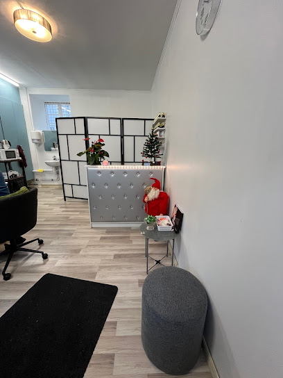 Diamond Beauty | Manikyr och pedikyrsalong i Kalmar