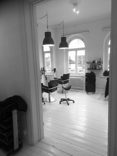 Studio Pink | Frisörsalong i Kristianstad Studio Pink | Frisörsalong i Kristianstad