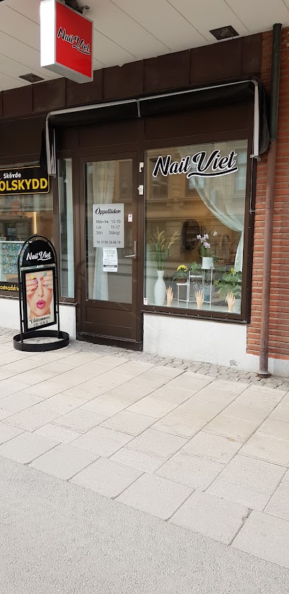 Viet Nails | Manikyr och pedikyrsalong i Skövde