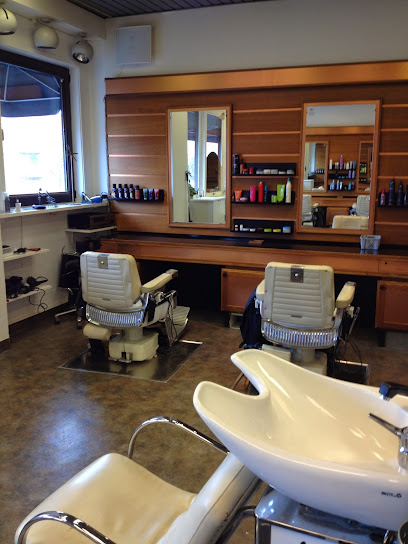 Rasmus Haircut | Frisörsalong i Göteborg