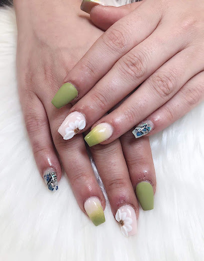 Ellen Nails | Skönhetscenter i Linköping