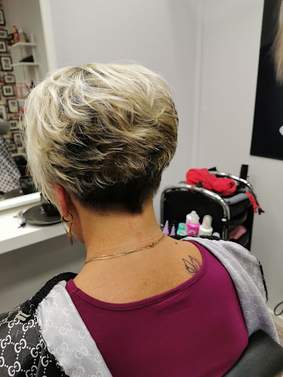 Salong Klippkarr Harvard | Frisörsalong i Karlstad