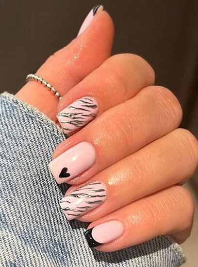 LISA BEAUTY & NAILS | Manikyr och pedikyrsalong i Ystad