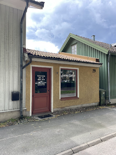 Salong Galaxy | Frisörsalong i Alingsås