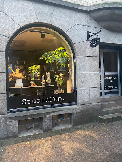 Studio Fem | Frisörsalong i Trollhättan