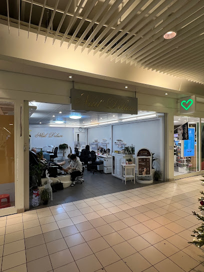 Nail Deluxe | Manikyr och pedikyrsalong i Malmö Nail Deluxe | Manikyr och pedikyrsalong i Malmö