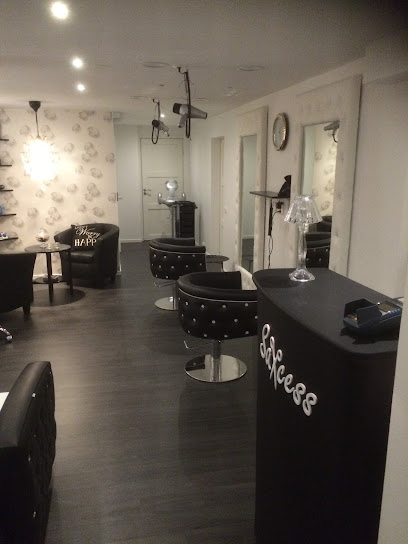 SaXcess | Frisörsalong i Bålsta SaXcess | Frisörsalong i Bålsta