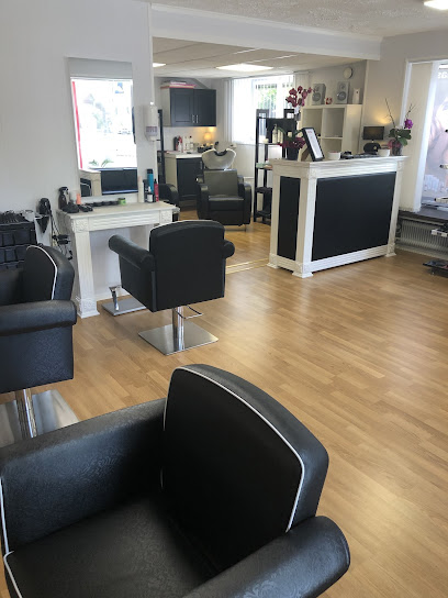 Akropolis Studio | Frisörsalong i Karlshamn