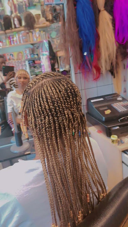 Afro Frisör Salong Adamah | Frisörsalong i Örebro